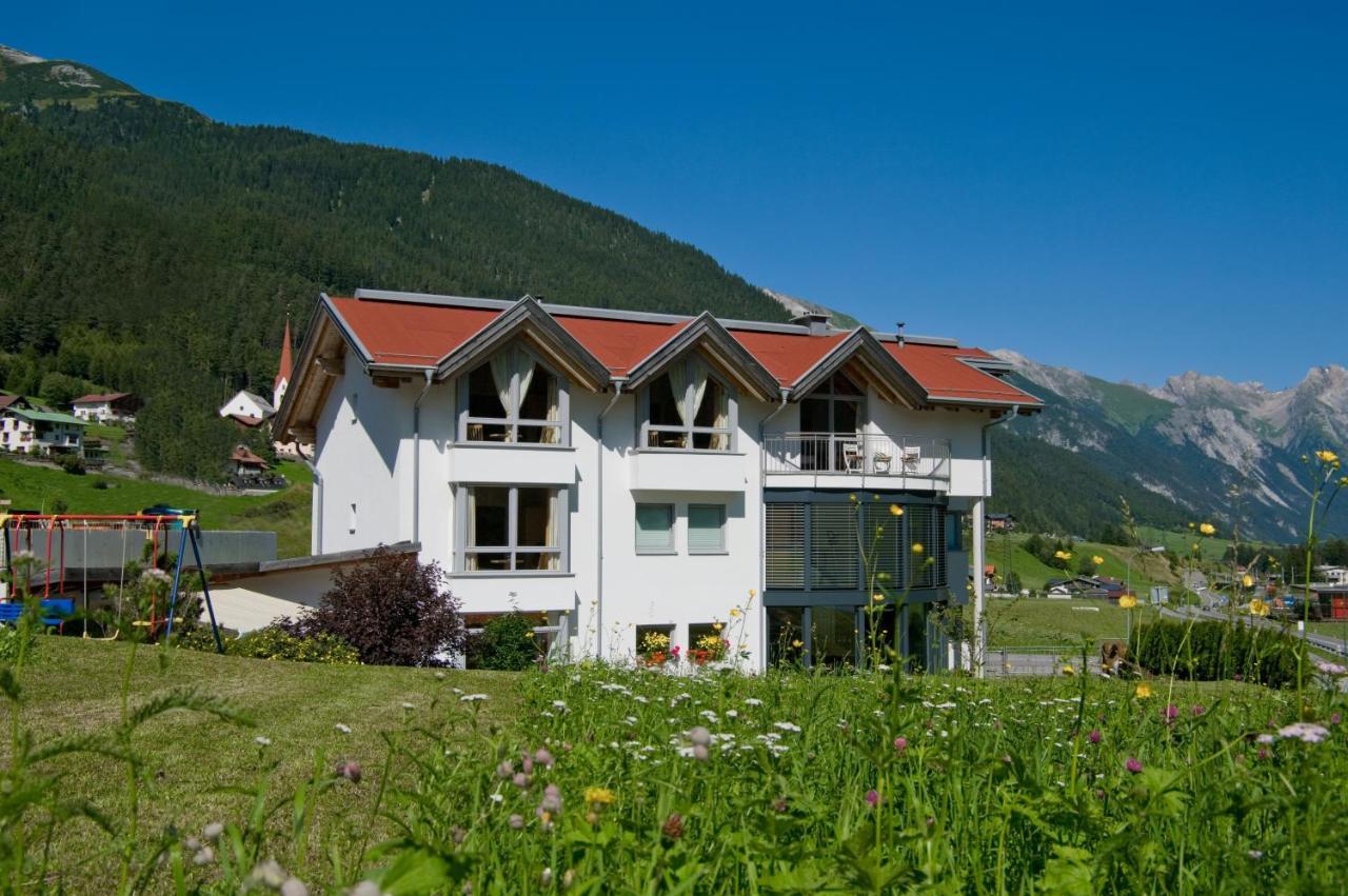 Bed and Breakfast Adrian St. Anton am Arlberg Exterior foto