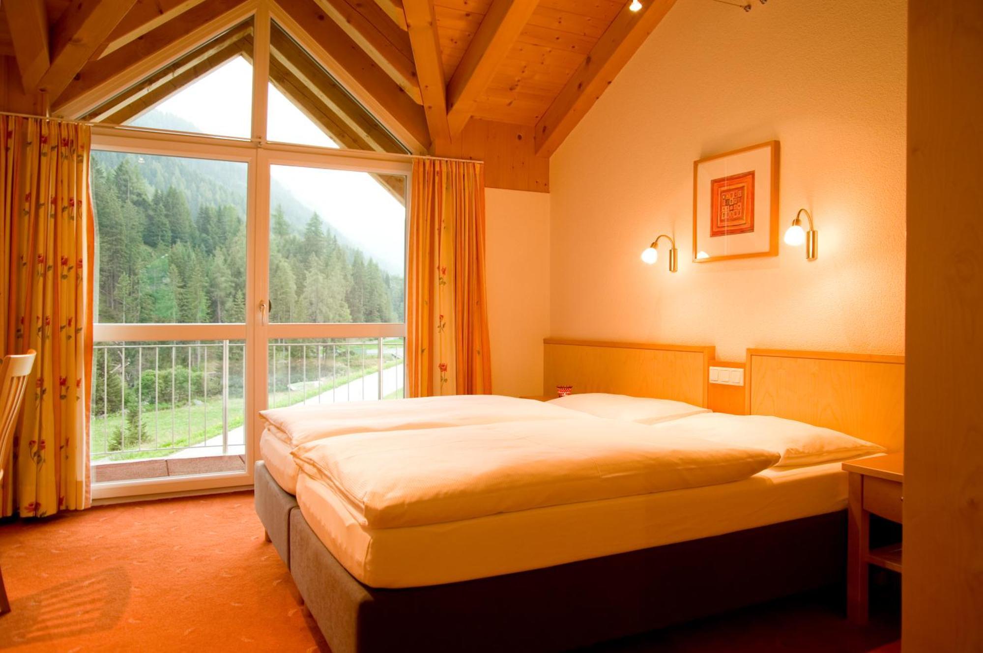 Bed and Breakfast Adrian St. Anton am Arlberg Exterior foto